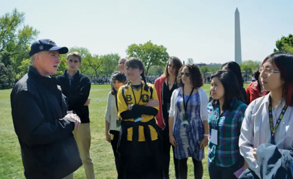 Sharing the buzz at the White House Sharing the buzz at the White House