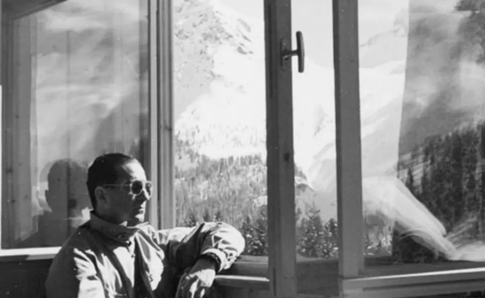 In Moe Berg’s papers, glimpses of a puzzling figure