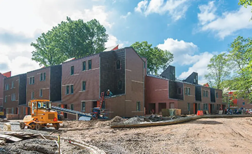 OTC-Lakeside_20140530-3367.jpg Lakeside housing units under construction at the end of May.