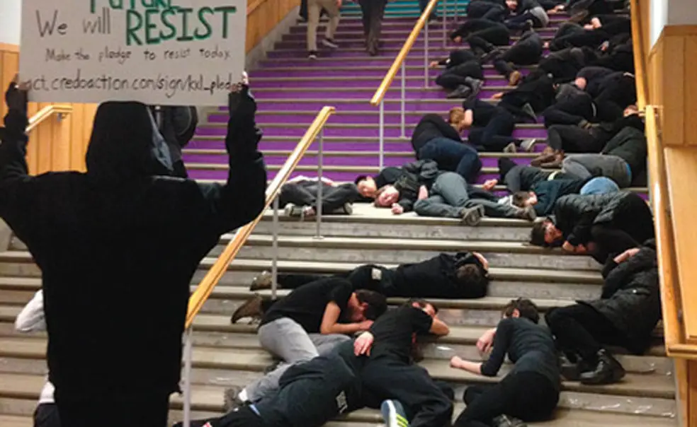 Nine Arrested at White House