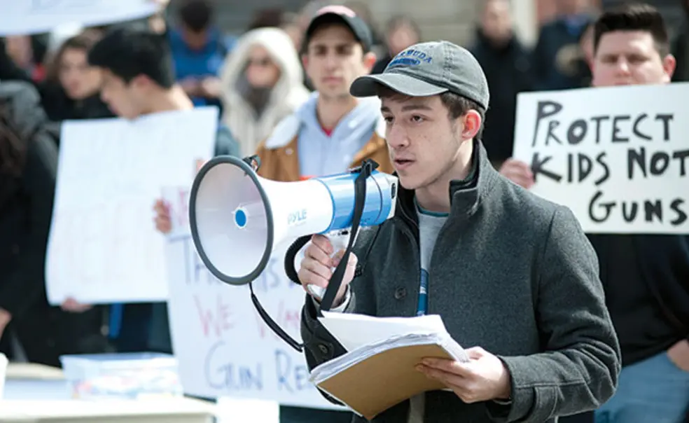 Speaking Out on Guns Speaking Out on Guns