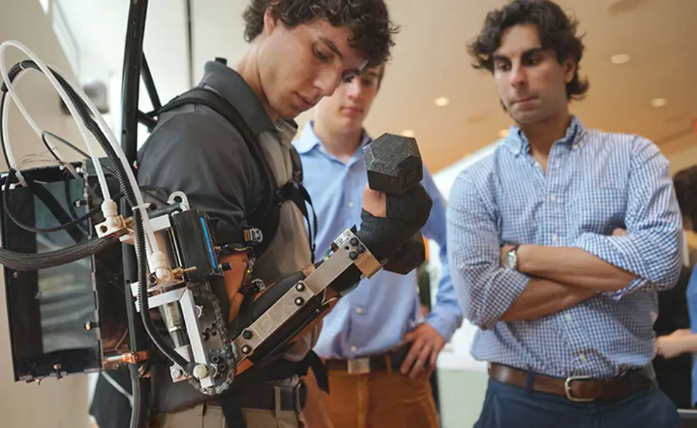 Smart Machines: Students’ Robots Take Center Stage