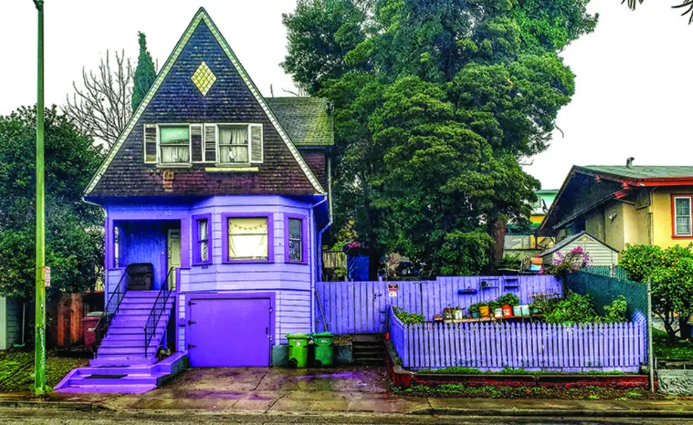 In Photography Exhibit, Two Alumni ‘Let Oakland Speak for Itself’