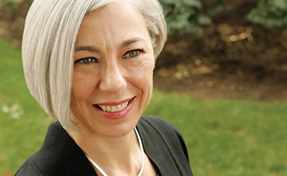 Profile: Mary Fernandez *96 Profile: Mary Fernandez *96