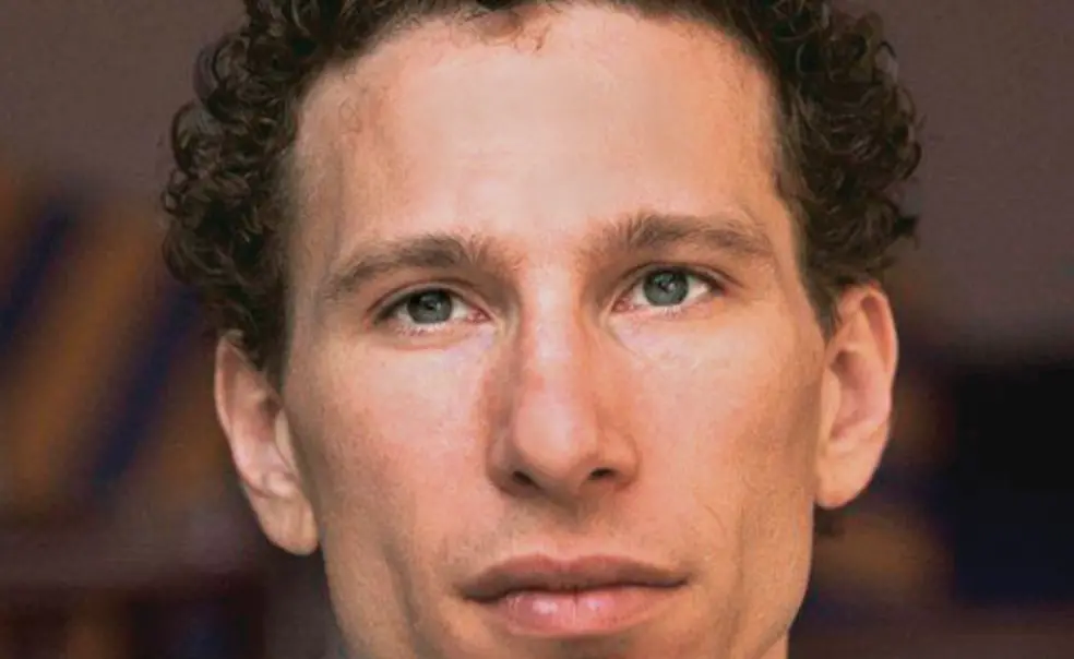 Reading Room: Thanassis Cambanis *00