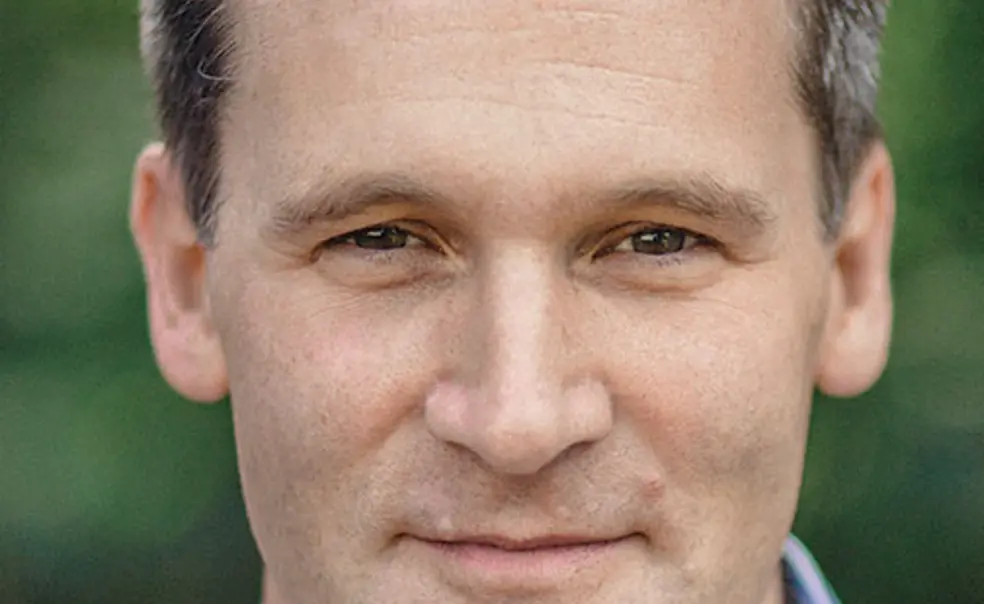 Reading Room: Michael Signer '95 Reading Room: Michael Signer '95