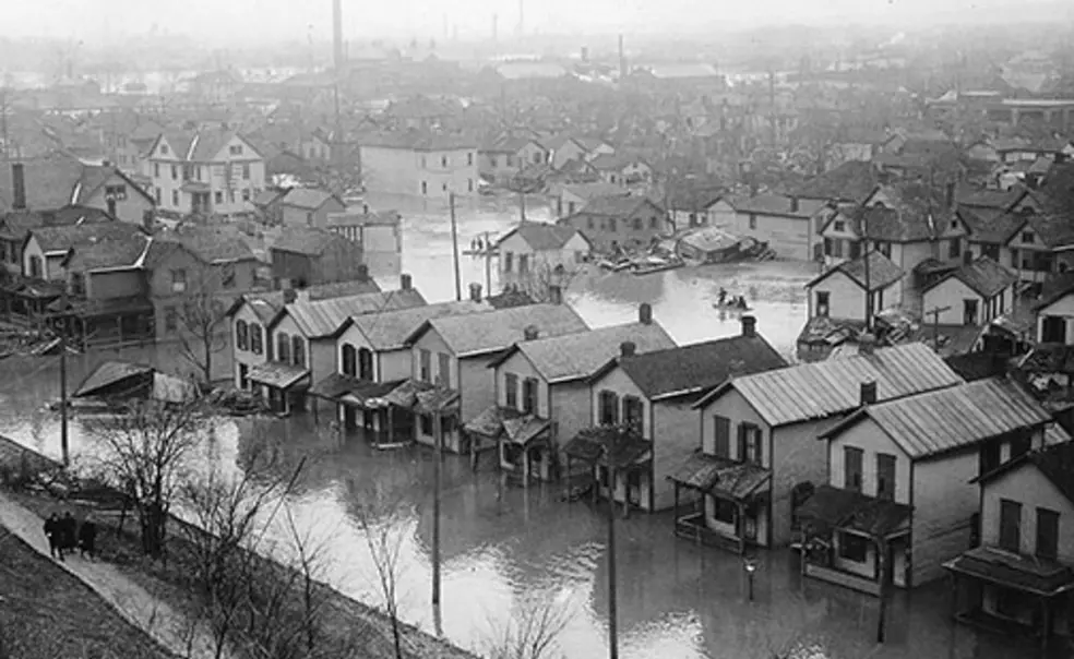 Andy Snow ’72: Seeing Double