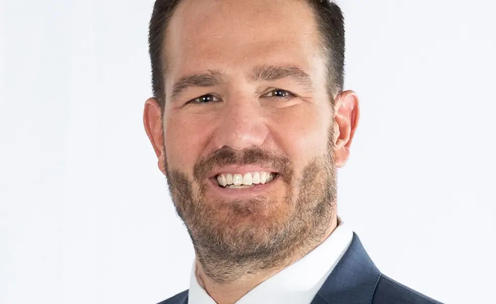 RossTucker_web.jpg Headshot photo of Ross Tucker ’01