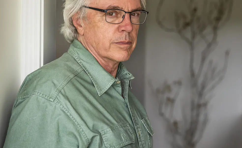 S.C. Gwynne ’74 Recounts the Tragic Story of R101 in New Book S.C. Gwynne ’74 Recounts the Tragic Story of R101 in New Book