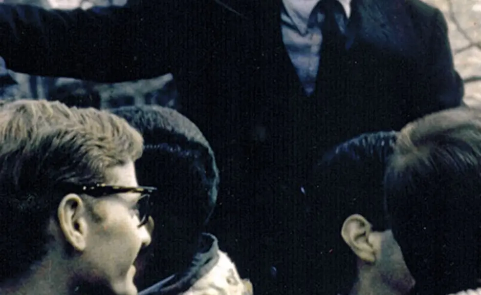 Extra Point: The Advocate in the Corner Office: Gary Walters ’67 to Step Down in 2014