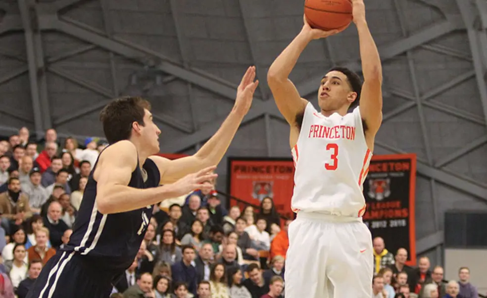Men’s Basketball: Freshman Shines in Key Midseason Games Men’s Basketball: Freshman Shines in Key Midseason Games