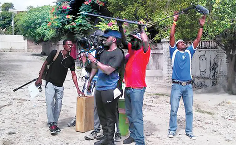 Football: Defensive Back Ford ’17 Eyes a Career in Film