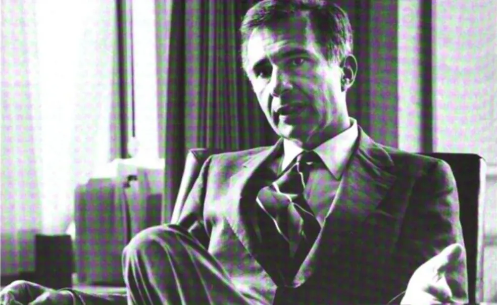 Portrait of a Takeover Artist: Controversial Corporate Raider Carl C. Icahn ’57 Portrait of a Takeover Artist: Controversial Corporate Raider Carl C. Icahn ’57