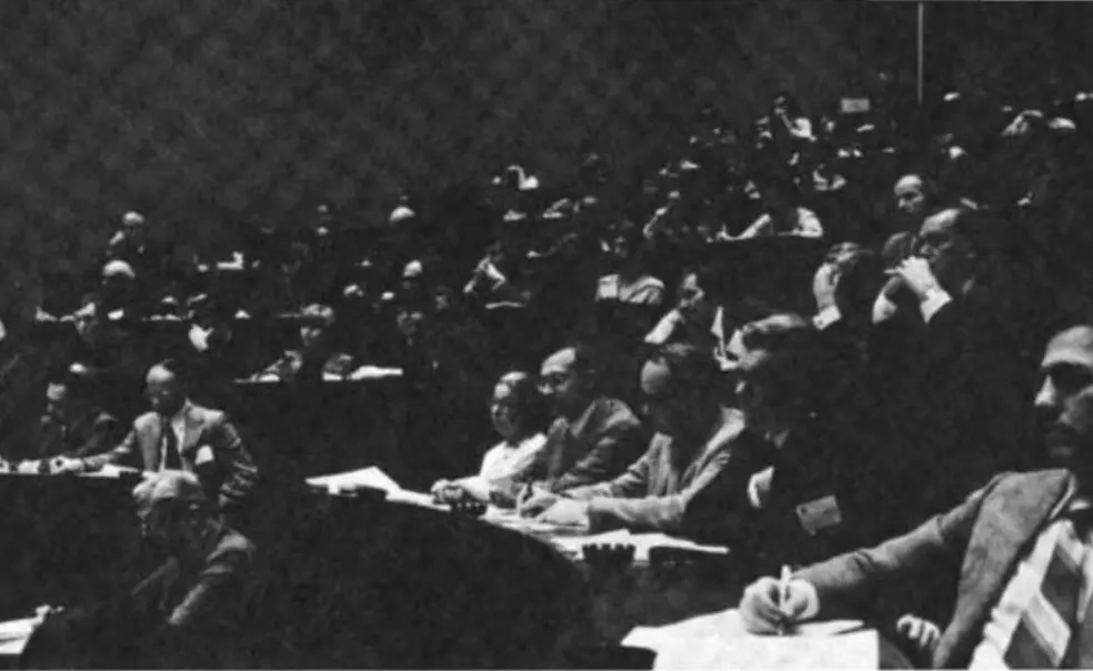 George F. Kennan ’25 and the Business of Détente George F. Kennan ’25 and the Business of Détente