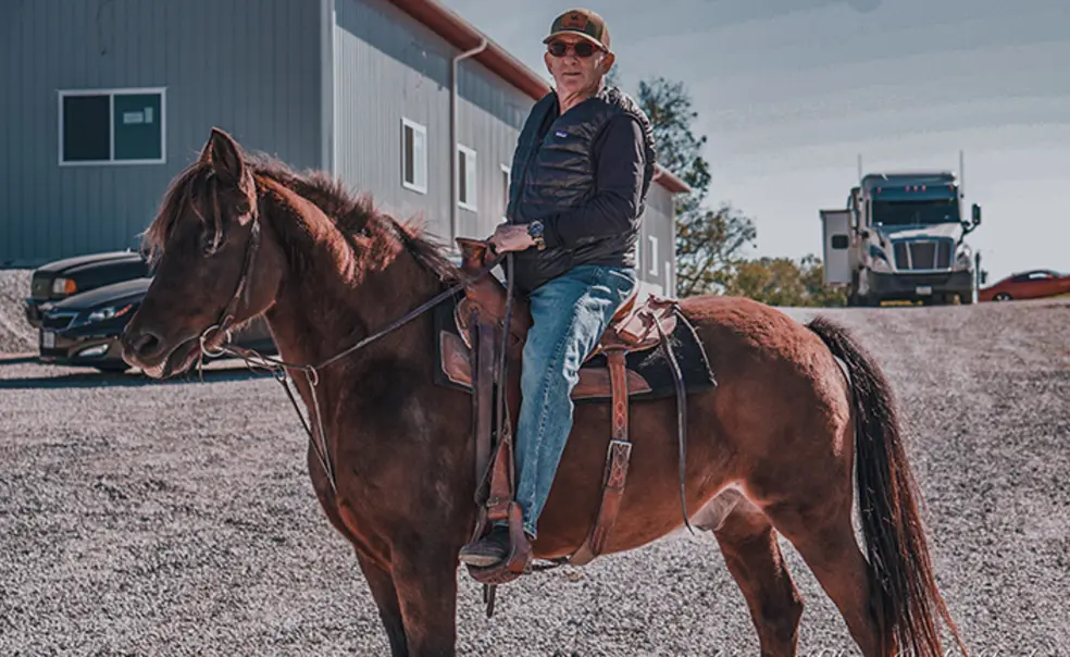 Andy Brown ’72 Heals Veterans and First Responders with Horses Andy Brown ’72 Heals Veterans and First Responders with Horses