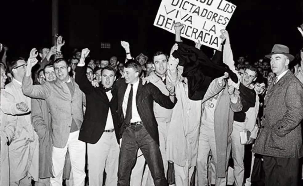 Guerrillas on Washington Road Guerrillas on Washington Road