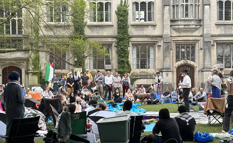 On Site and Online, Protesters Find Pockets of Alumni Support On Site and Online, Protesters Find Pockets of Alumni Support