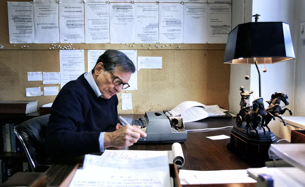 Robert Caro ’57 Shows his Work in “Working” Robert Caro ’57 Shows his Work in “Working”