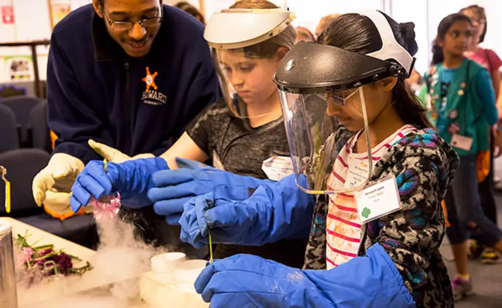 Girl Scouts Explore Science at PPPL Event Girl Scouts Explore Science at PPPL Event