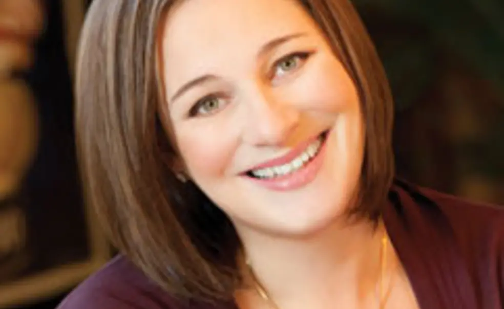 Weiner '91 explores egg-donorship, surrogacy in new novel