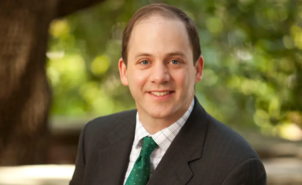 Robert Mikos ’95 Explores Federalism (and More) Through Marijuana Law