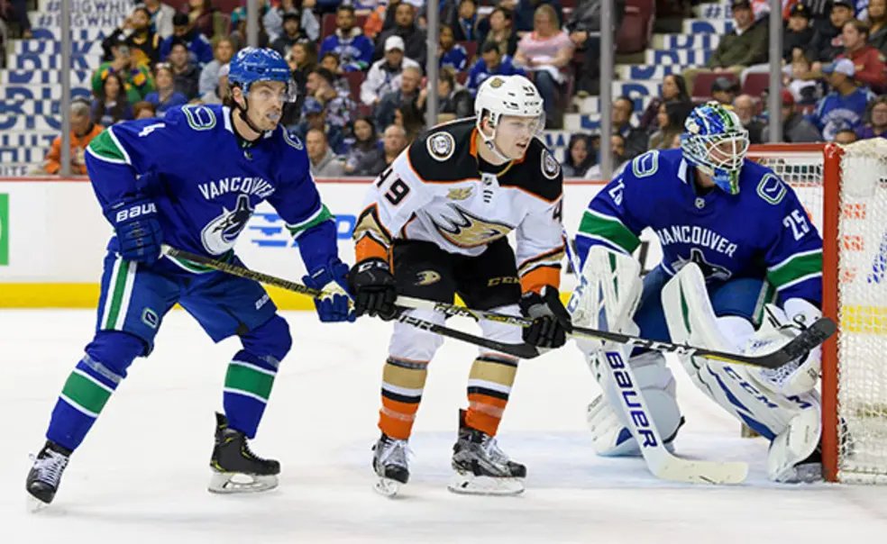 Men’s Hockey: Going Pro Men’s Hockey: Going Pro
