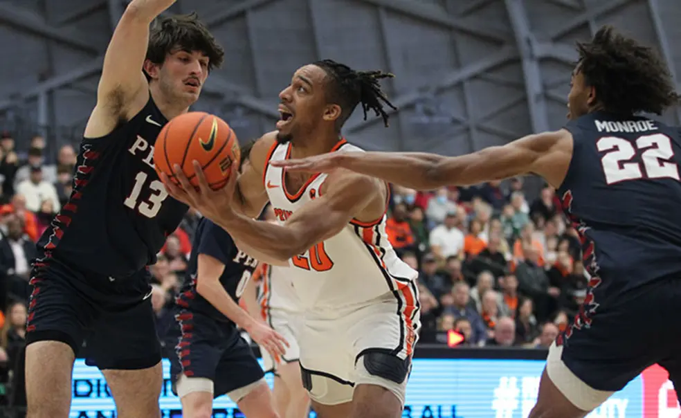 Evbuomwan Shines as Princeton Men’s Basketball Advances Evbuomwan Shines as Princeton Men’s Basketball Advances