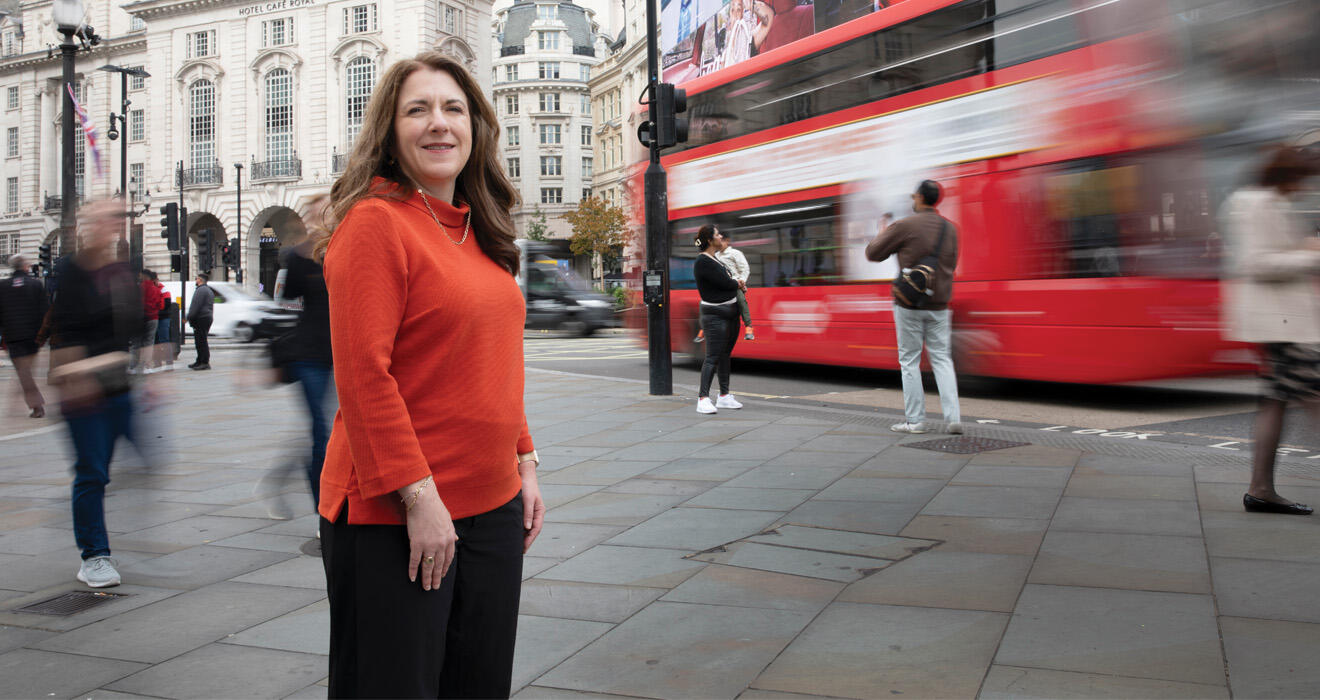 As chief data officer of Transport for London, Lauren Sager Weinstein ’95 monitors the collective movement of millions of Londoners through Piccadilly Circus and beyond.
