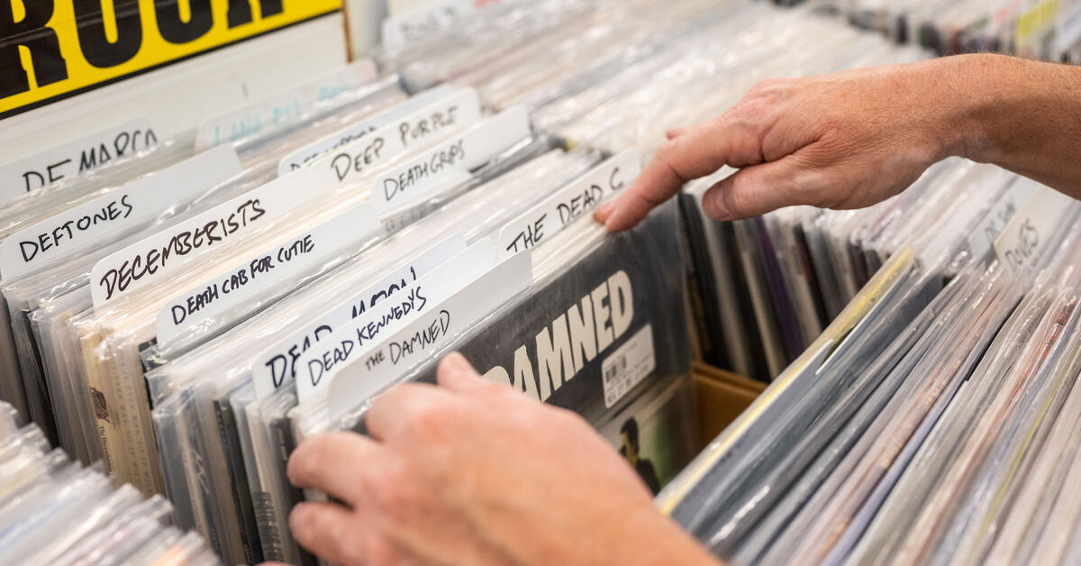 Prince Musicology 日本盤 ロング ボックス　台湾盤？ The Lasting Groove of Princeton Record Exchange | Princeton Alumni