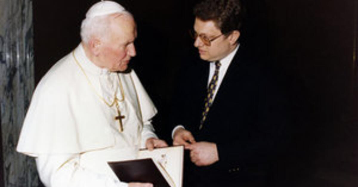 Levine '71 chronicles his musical friendship with the pope | Princeton ...