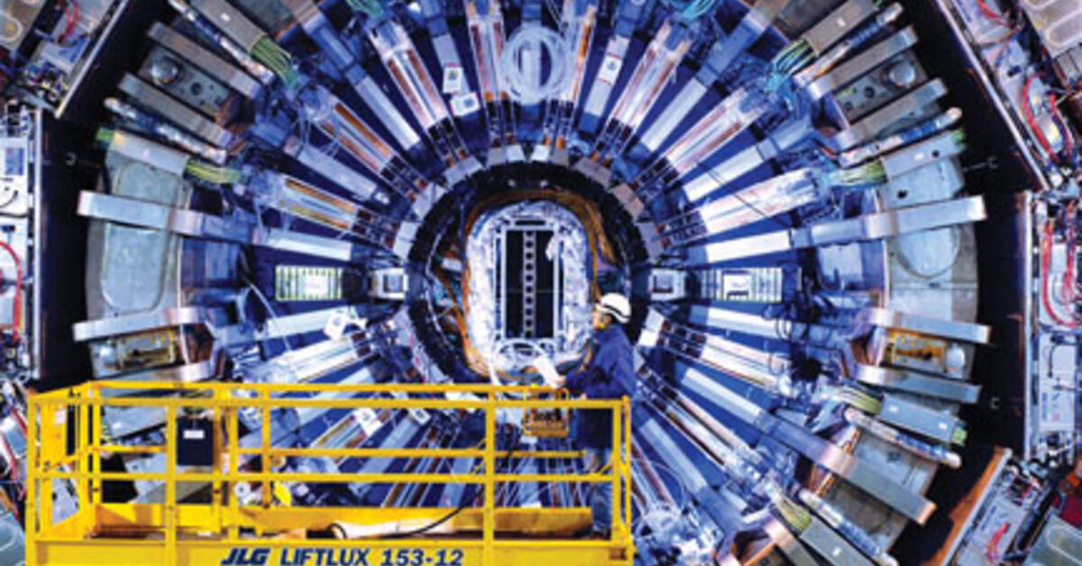 princeton-team-cheers-particle-accelerator-s-startup-princeton-alumni