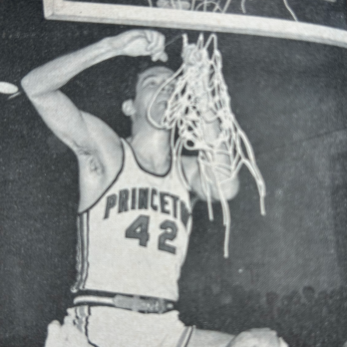 Bill Bradley cuts down the net 