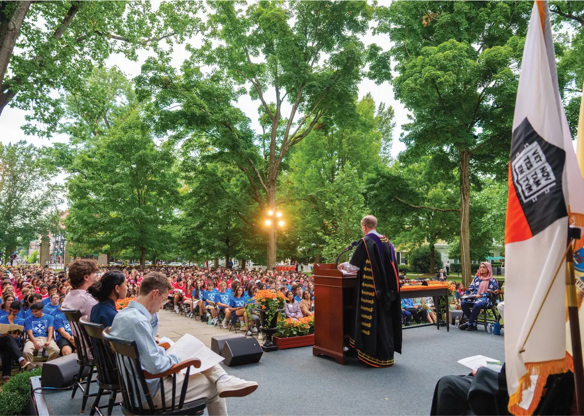 President Eisgruber addresses the incoming freshman Class of 2028.