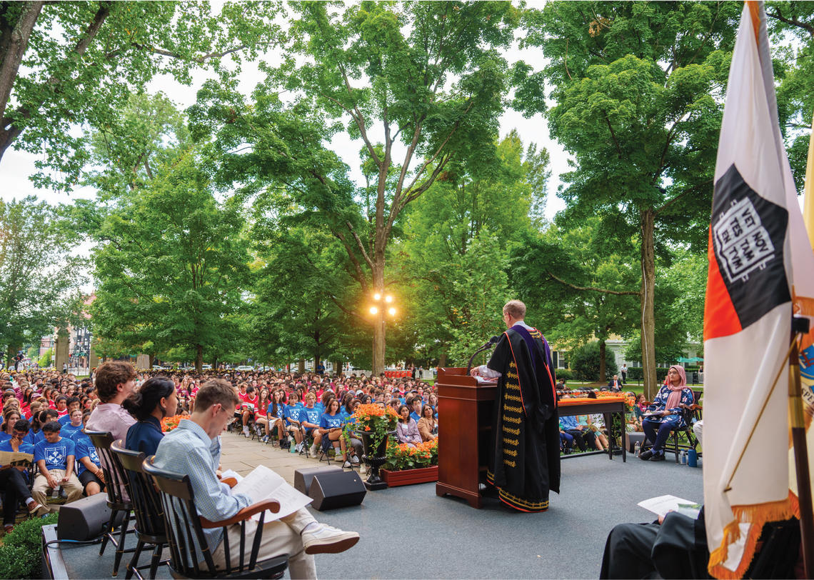 President Eisgruber addresses the incoming freshman Class of 2028.