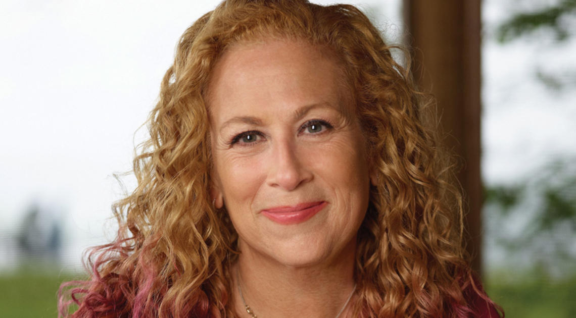 Author Jodi Picoult sitting on her back porch