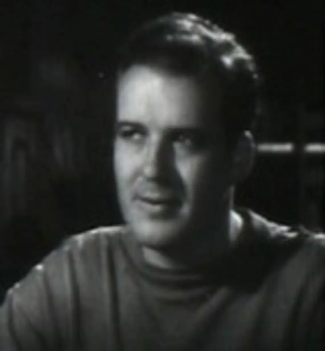 12176-Dick_Foran_in_The_Petrified_Forest_film_trailer_cropped-thumb-160x172-12175.jpg