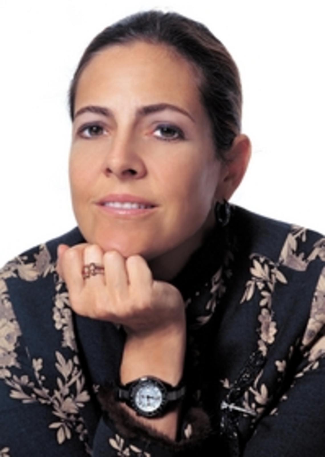 6489-Alexandra Lebenthal author photo-thumb-200x280-6488.jpg