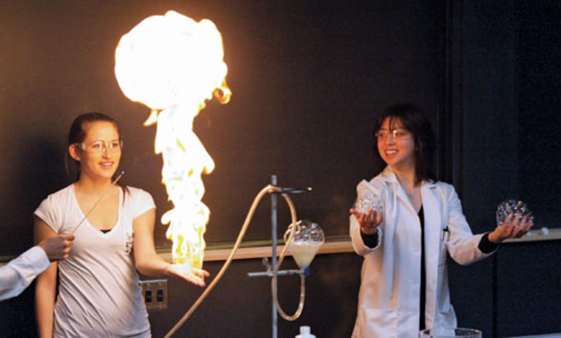LIVE.AS_Chemistry2.jpg