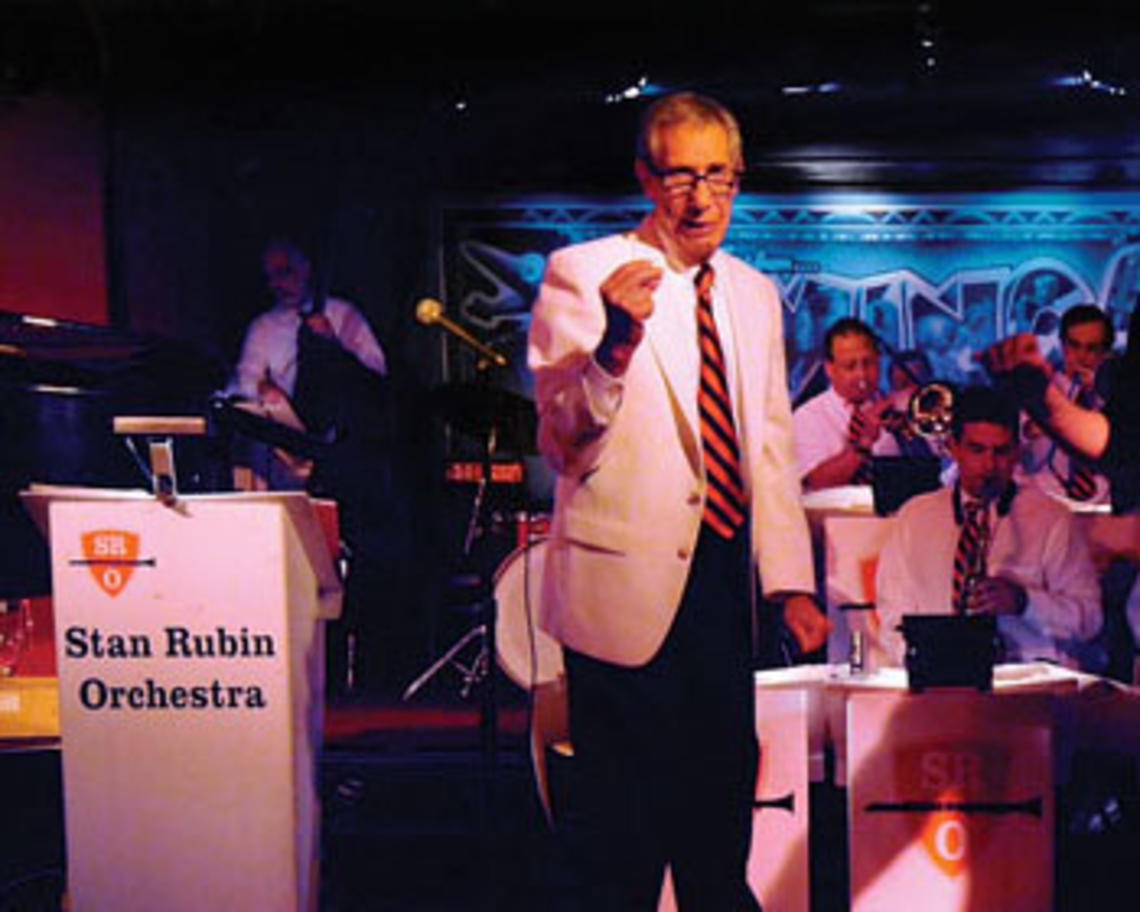 Stan Rubin ’55 performing with his band at Swing 46 in New York City in 2009.