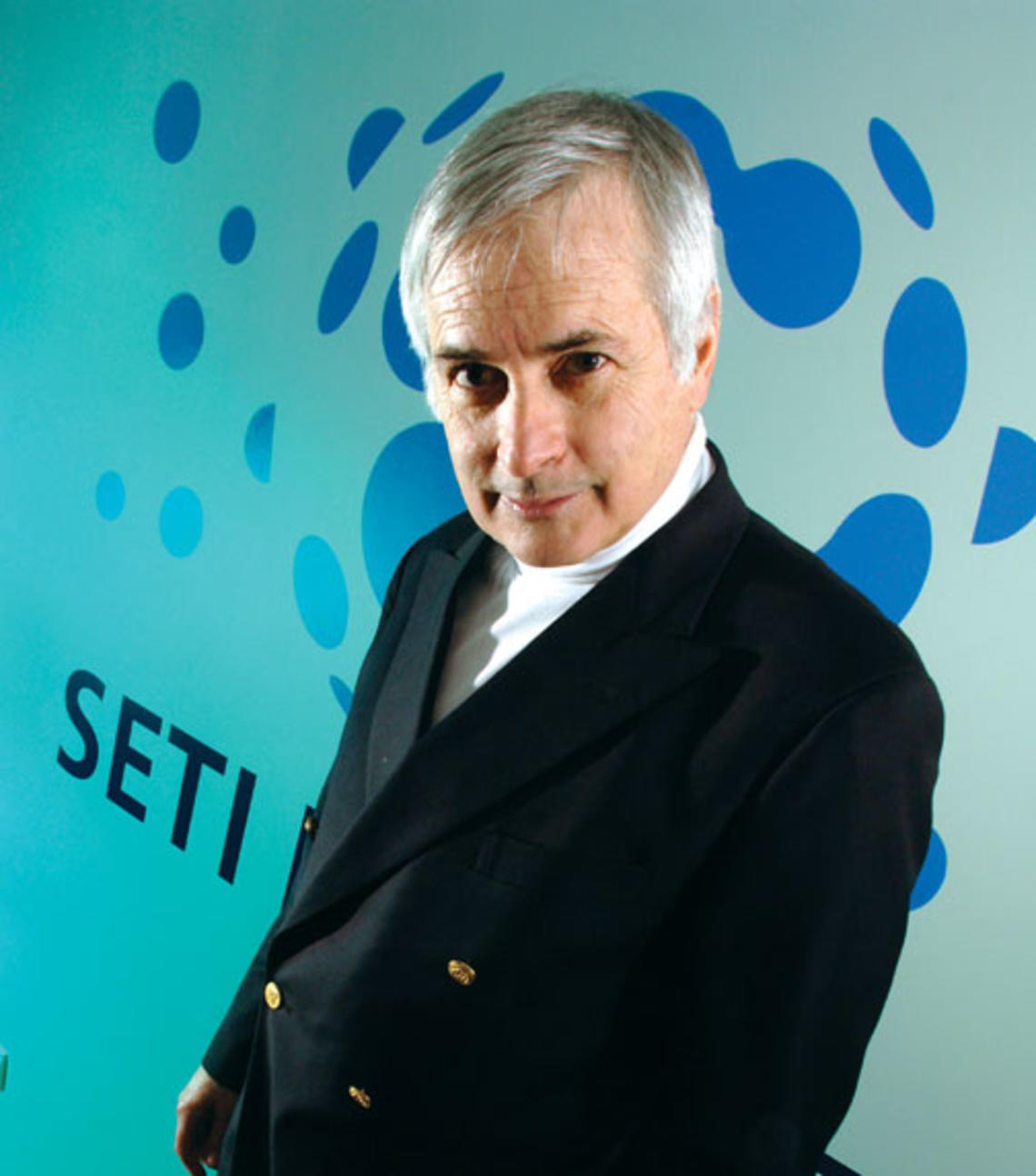 Astronomer Seth Shostak ’65 has sifted through the universe’s radio signals for intelligent life.