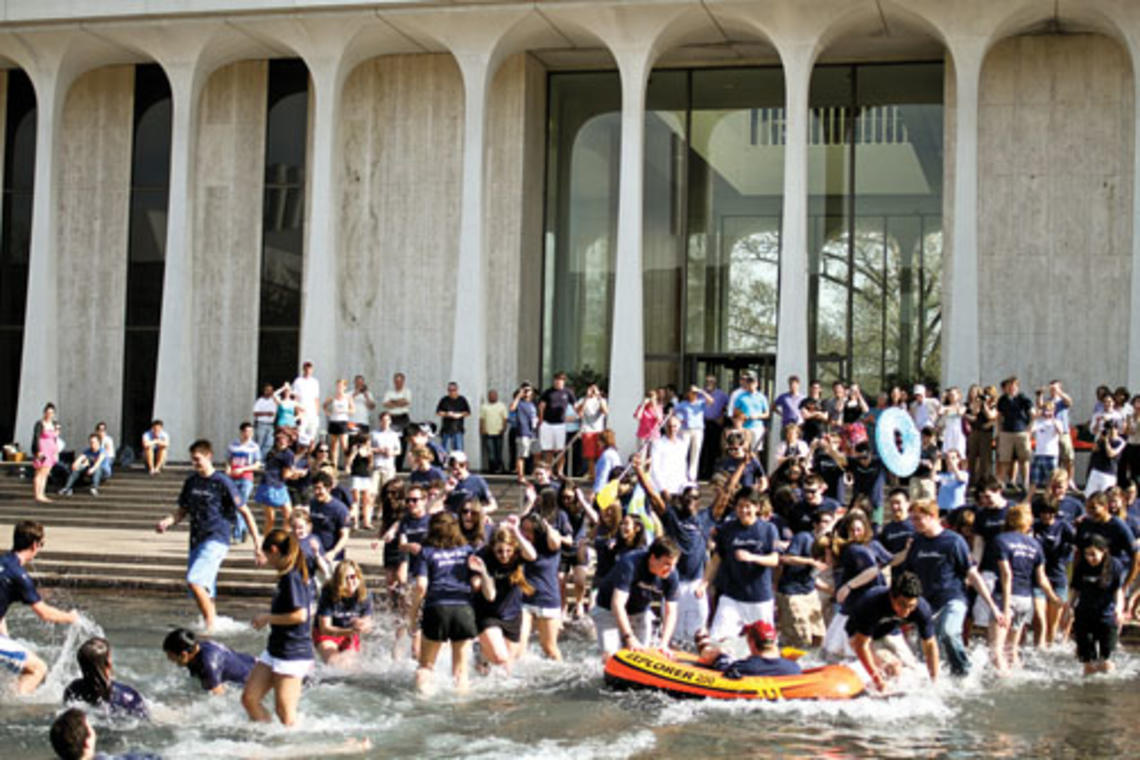 LIVE.NB_Fountain.jpg