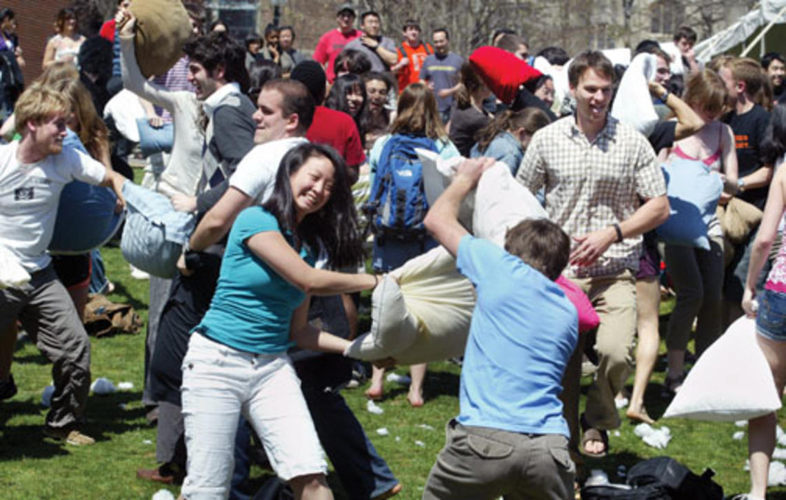 LIVE.NB_PillowFight.jpg