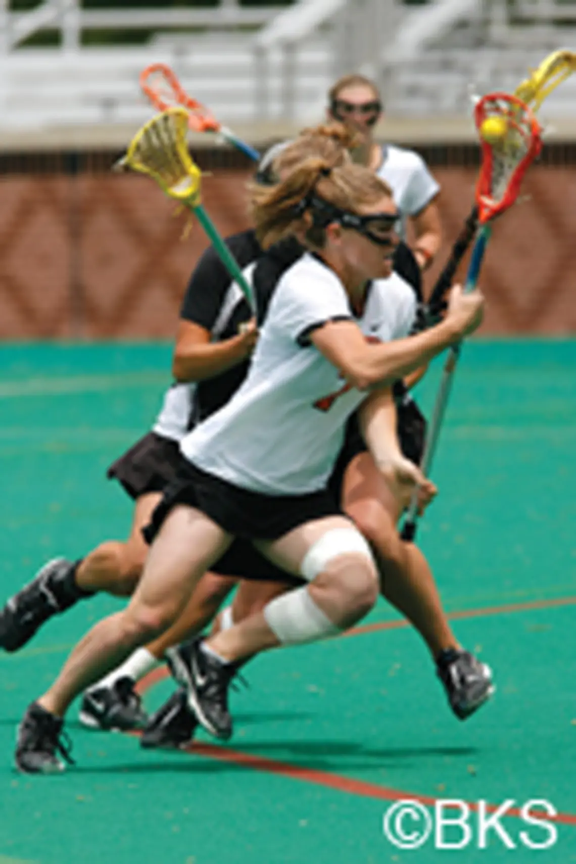 Holly McGarvie '09