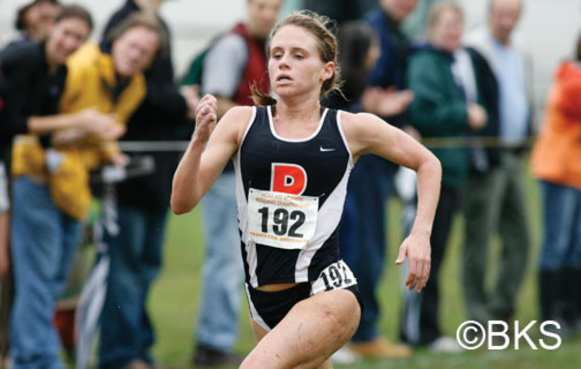 Liz Costello ’10 sprinted to a second-place finish at the Mid-Atlantic Regional. 