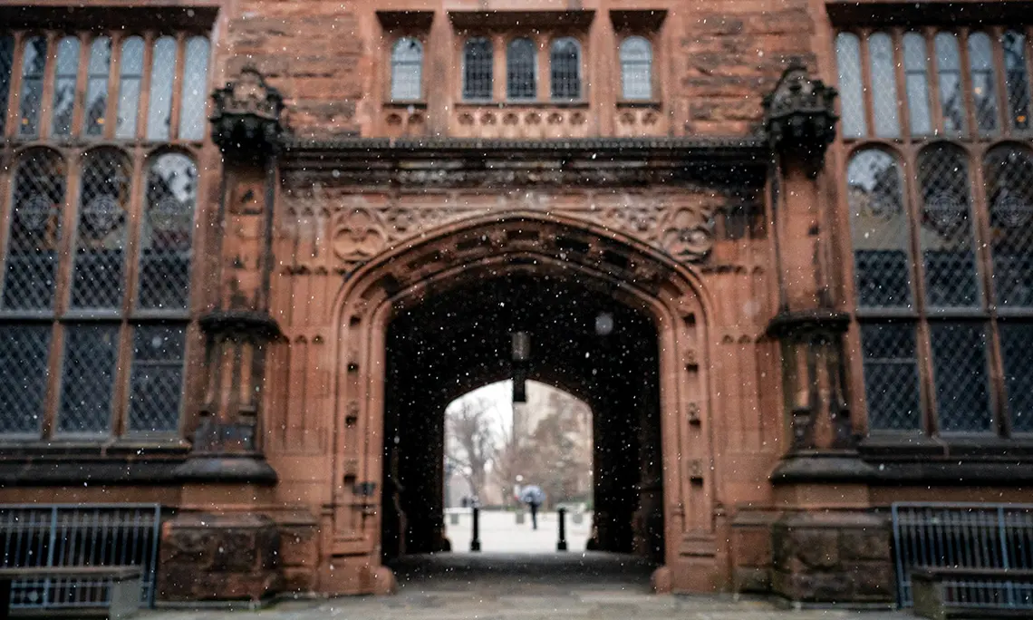 OTC_CampusSnowFlurries-010623_0009.jpg