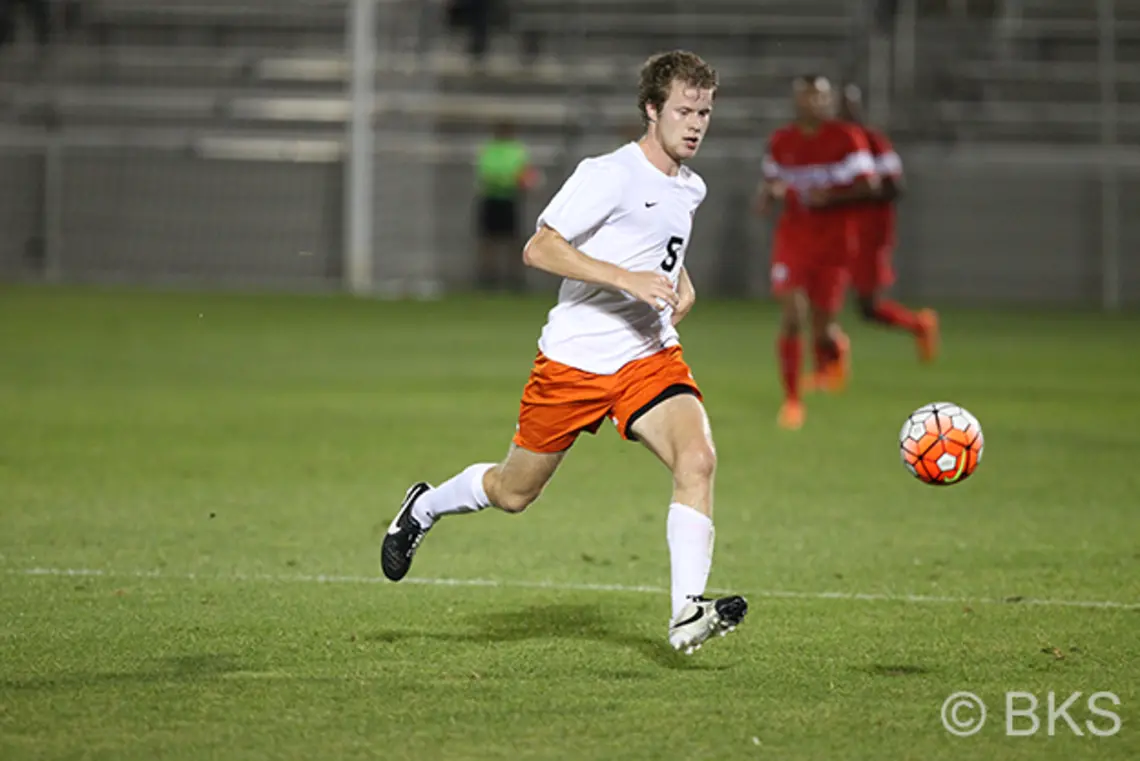 Daniel Bowkett â18 in action against American earlier this season. (Beverly Schaefer)