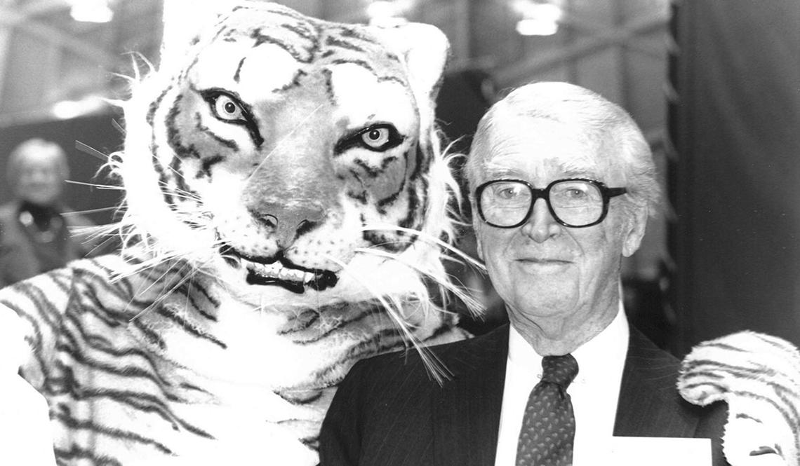Rob-as-Tiger-and-Jimmy-Stewart.jpg