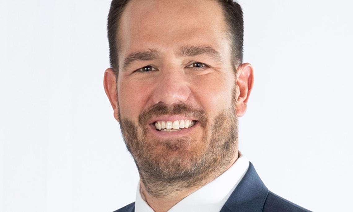 Headshot photo of Ross Tucker ’01