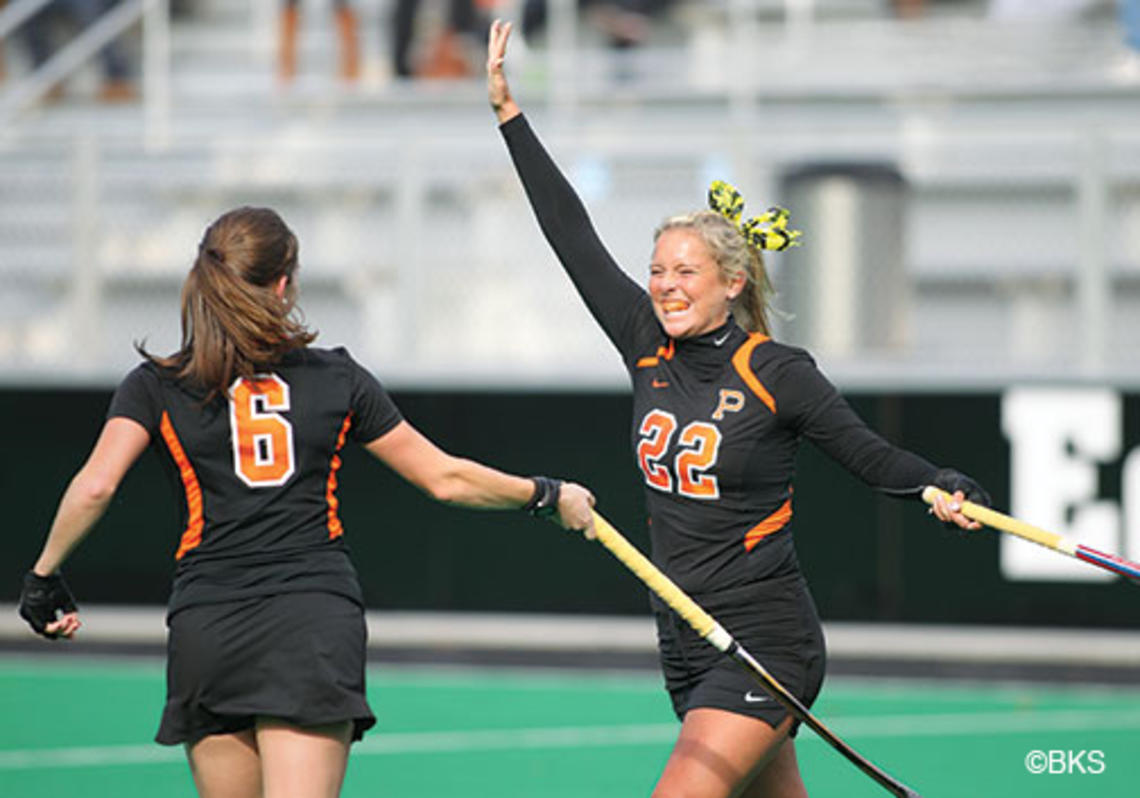 Maddie Copeland ’16, right, celebrates with Sydney Kirby ’15.