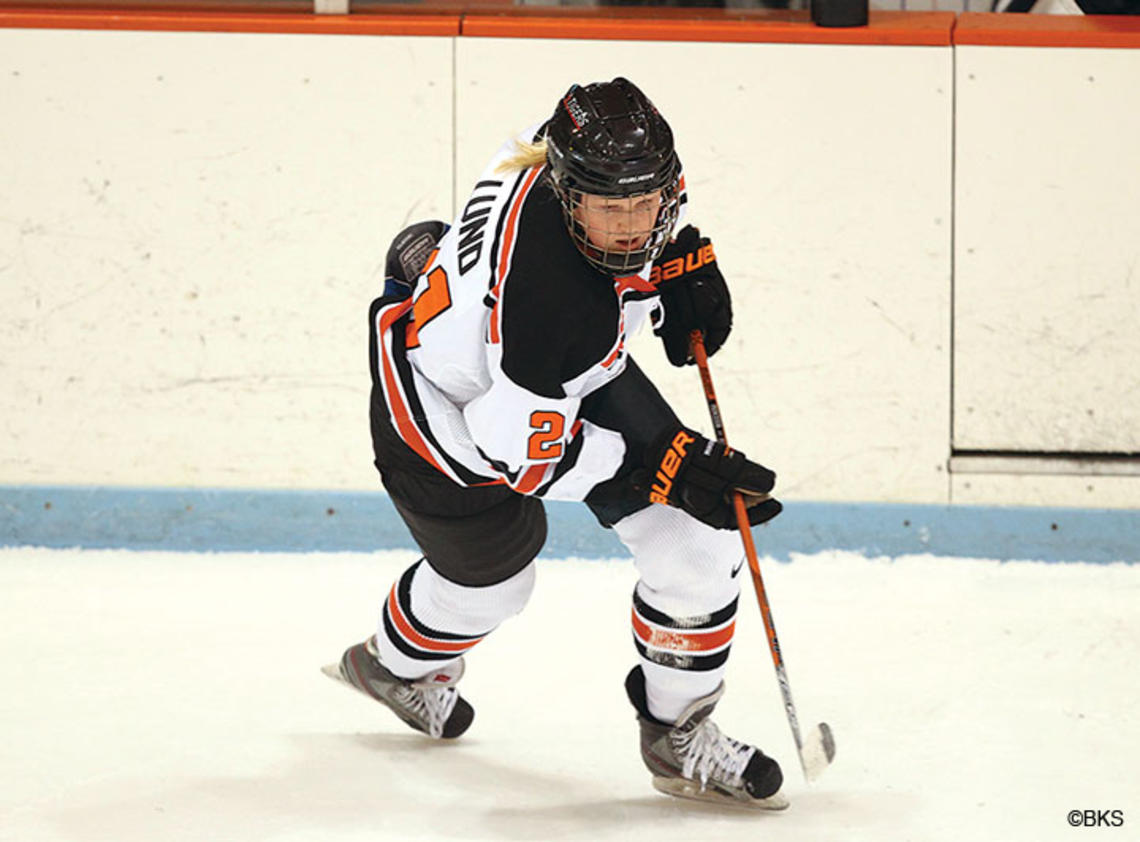 SP-IceHockeye069newclip.jpg